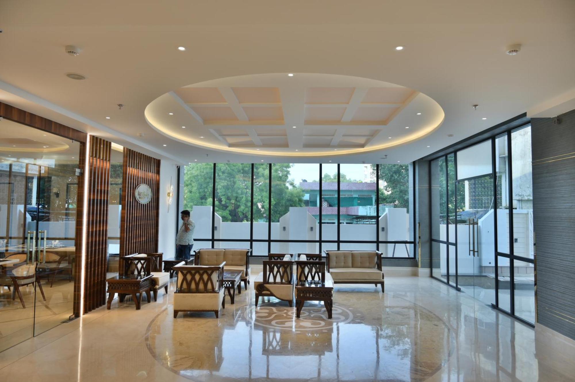 The Mudra Hotel Varanasi Exterior photo